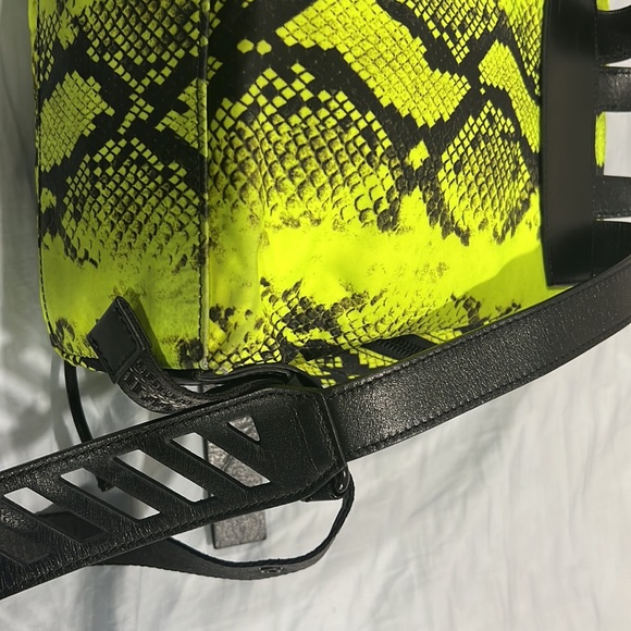 COPY - Off-white mini backpack - Picture 7 of 9